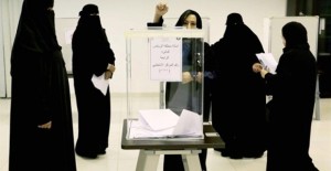 mujeres-votan-en-arabia-saudita